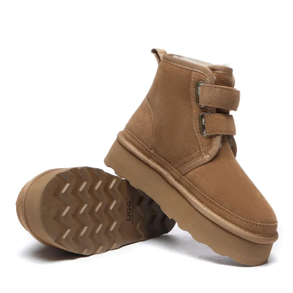 UGG- Dylan Platform Boots - Chestnut